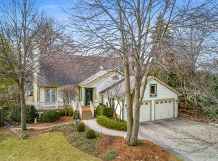 371 Allison Ct, Grayslake, IL 60030