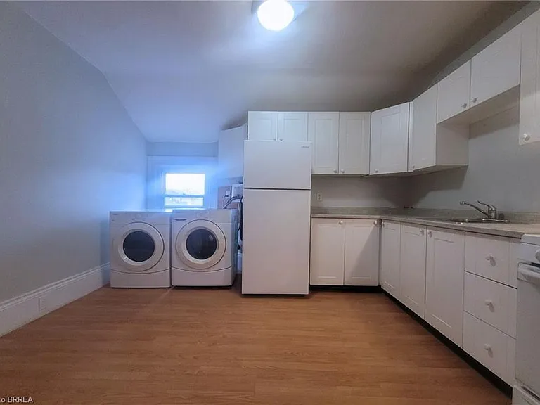 65 East Ave #UPPER — Photo 7