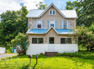 220 N Main St, Montgomery, PA 17752