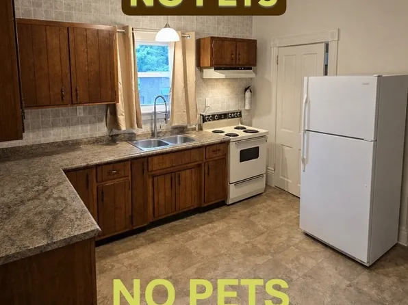 10-12 N Canal St Floor 10-2, Natrona Heights, PA 15065