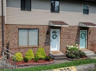 225 Walker Dr, Dunbar, WV