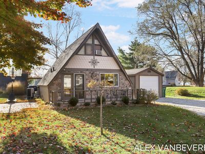 1864 N 24th Ave, Mears, MI, 49436