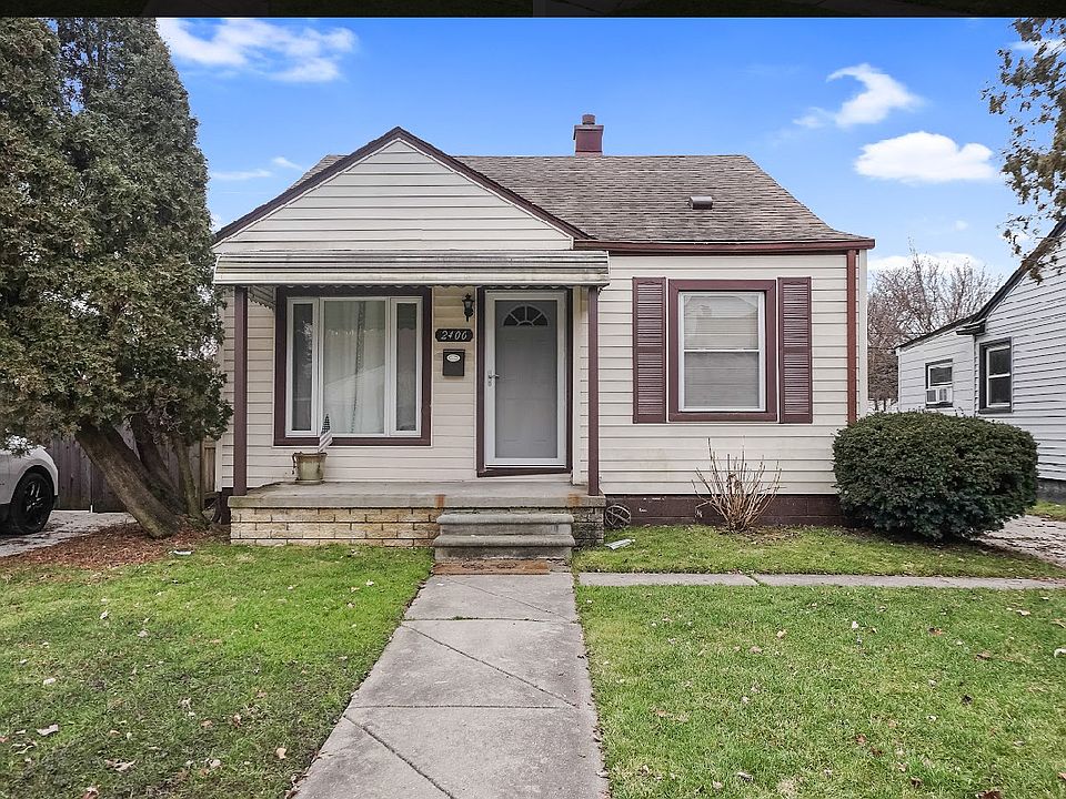 1st image of 2208 Kalama Ave