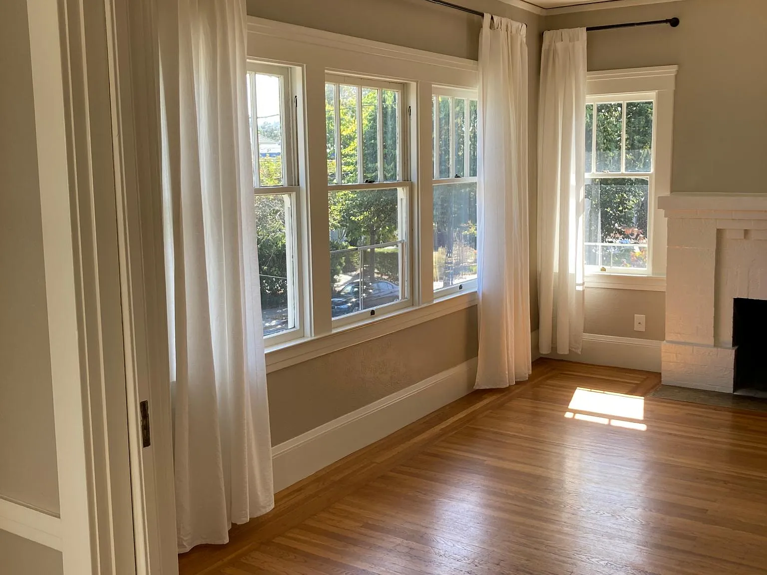 3140 College Ave — Photo 4
