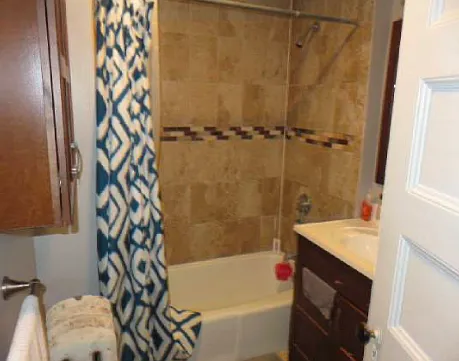 3 bed, 1200 sqft, $4,800 — Photo 3