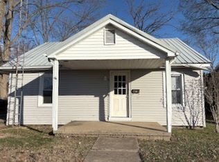 508 Illinois St, Carmi, IL 62821