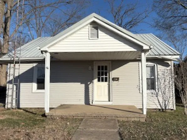 508 Illinois St, Carmi, IL 62821