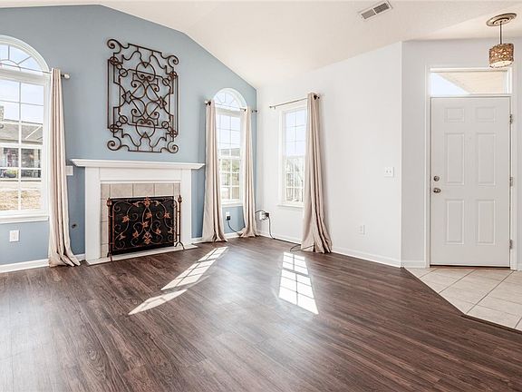 3rd image of 5364 E Sheffield Cir