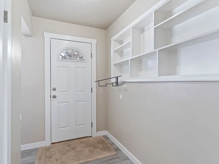 3480 Ogden Ave — Photo 16