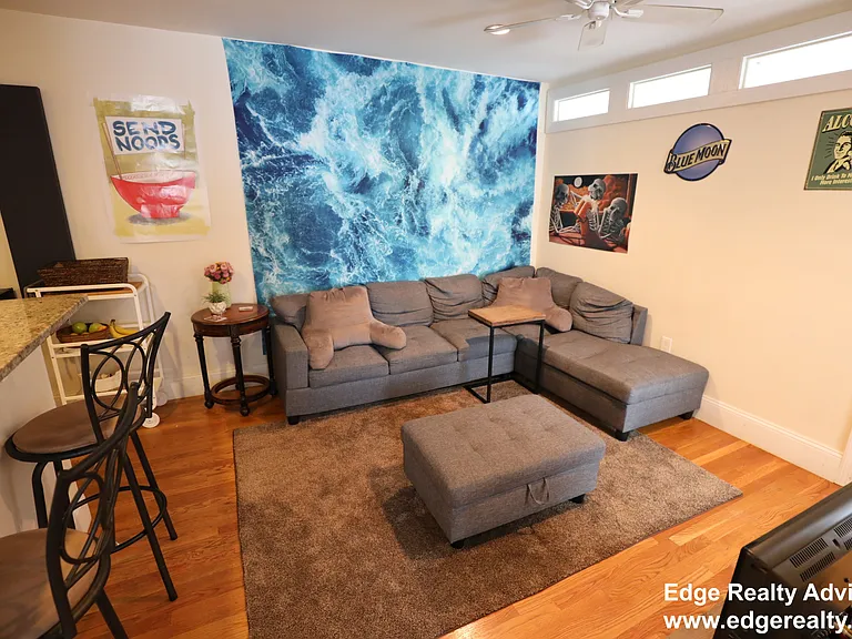 60 Egmont St #4 — Photo 5