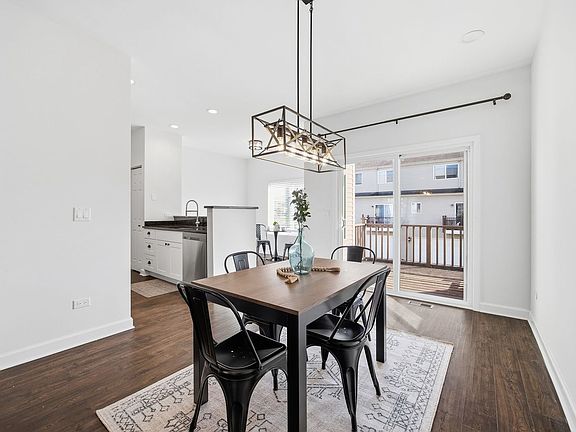 4th image of 140 Enclave Cir Unit C