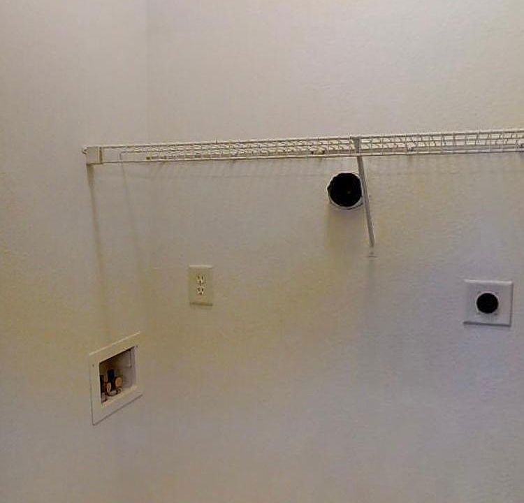 Washer/Dryer hookup