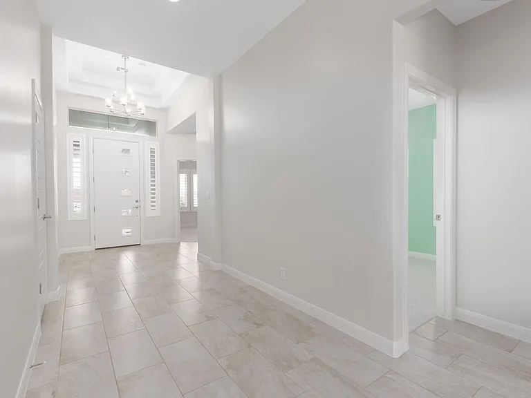 519 S Bracciano Dr — Photo 4