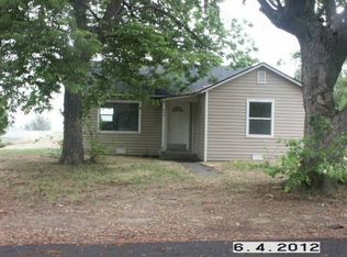 604 Maple Ave, Warden, WA 98857
