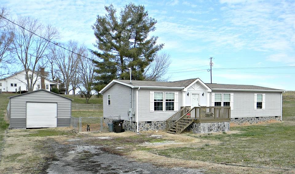 1st image of 304 Summit Dr
