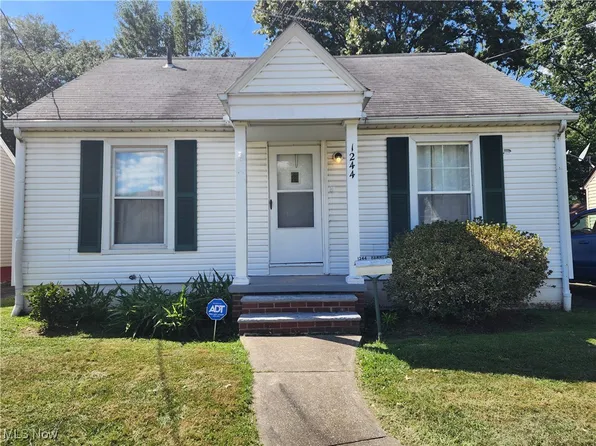 1244 Hammel St, Akron, OH 44306