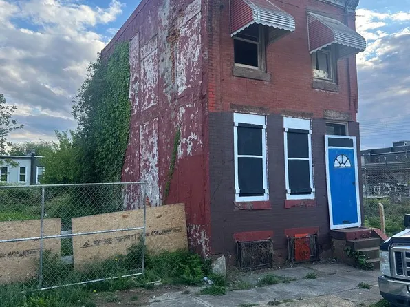 1014 W Colona St, Philadelphia, PA 19133