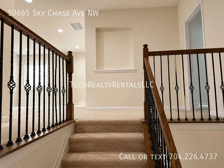 10665 Sky Chase Ave NW — Photo 10