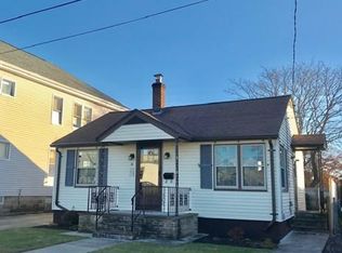 18 Alden St, New Bedford, MA 02740