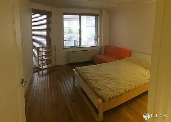 Rented by Kian Realty | media 3