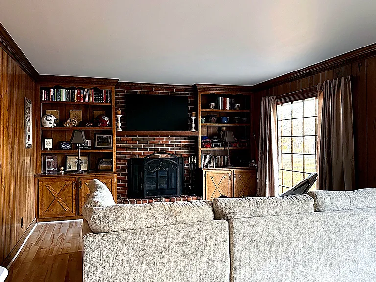 8302 James Robertson Ct — Photo 13