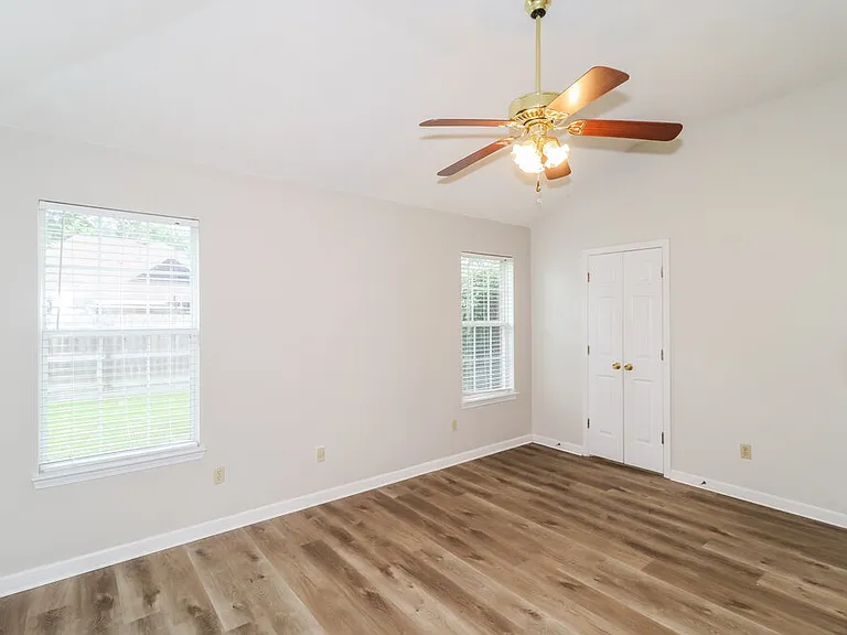5892 Alexandria Ln — Photo 9