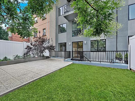 1st image of 292 Quincy St #1GA