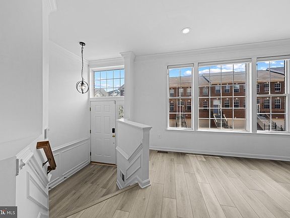 4th image of 2598 Logan Wood Dr