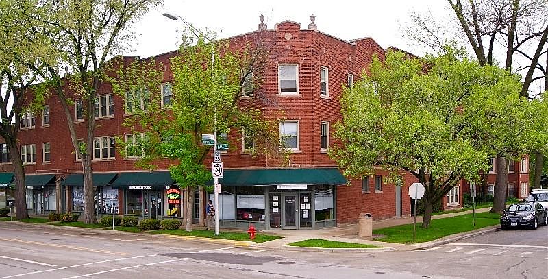 1st image of 40 Lake St APT 2W