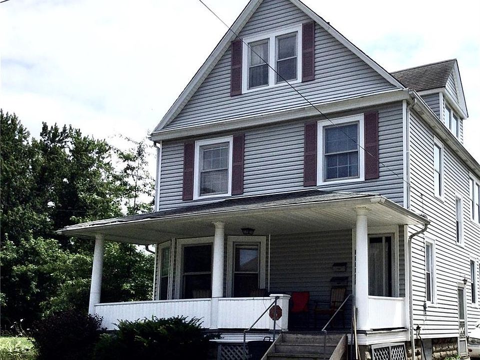 2nd image of 15914 Corsica Ave