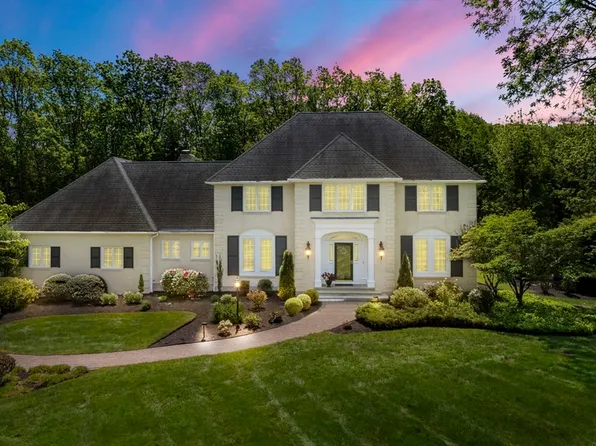 267 West St, Northborough, MA 01532