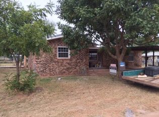 1005 N Roby Ave, Rotan, TX 79546