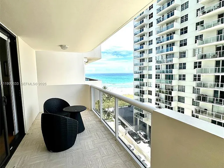 5757 Collins Ave #1003 — Photo 11