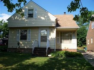 5604 Saxon Dr, Garfield Heights, OH