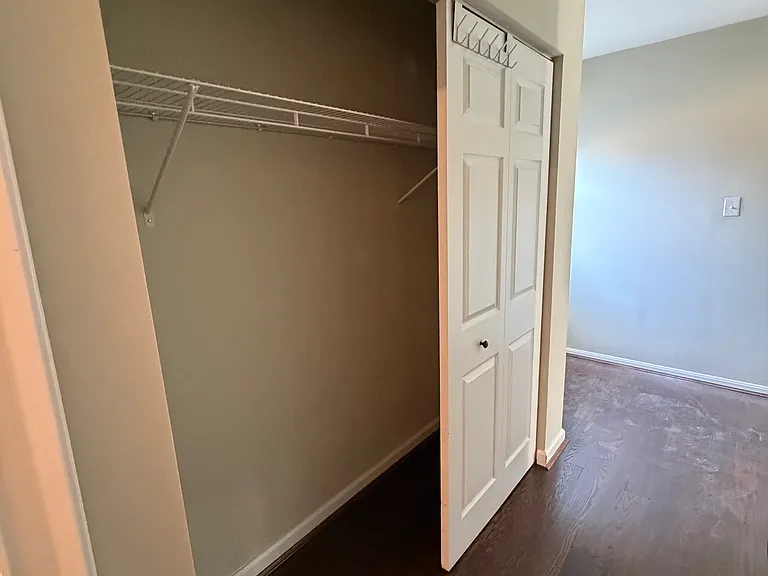 Bedroom 4 closet