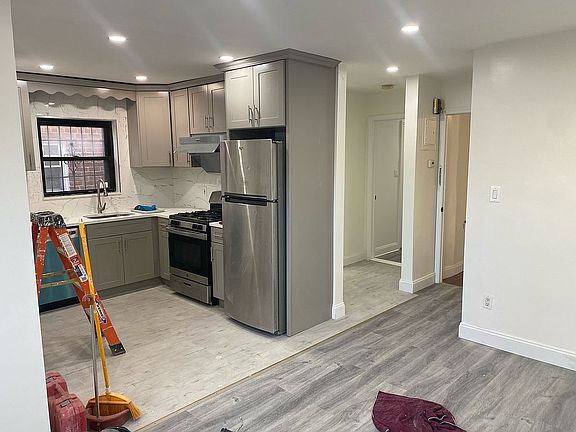 5th image of 160-15 45th Ave