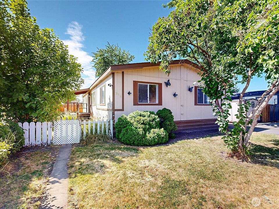 1st image of 976 NE Dawson Avenue