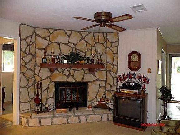 5th image of 2707 Peachtree Ln