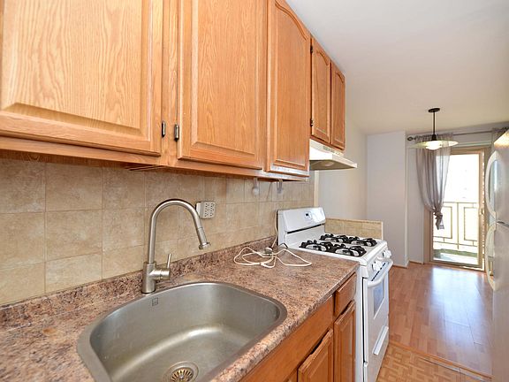 5th image of 2915 W 5th St #Sd0991
