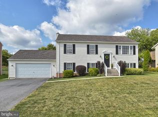 19641 Marigold Dr, Hagerstown, MD 21742