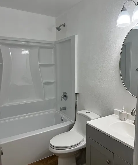 803 N Major Ave #3 — Photo 5