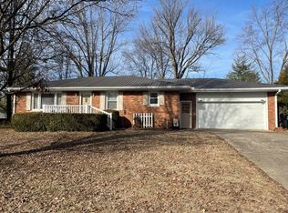 800 E Main St, Norris City, IL 62869