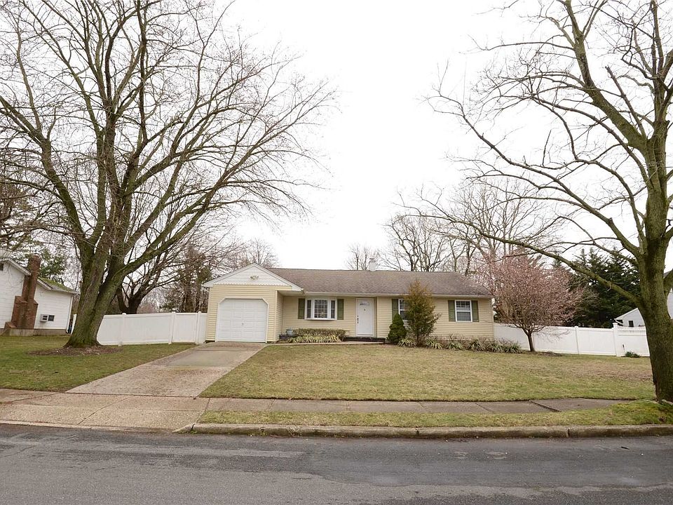1st image of 42 Stevenson Pl