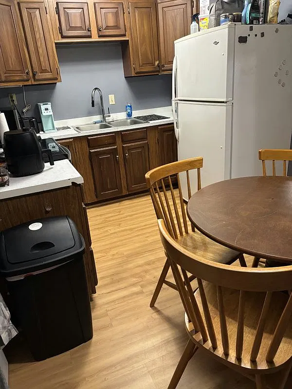 2 bed, 1.0 bath, 750 sqft, $950 — Photo 3