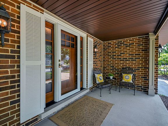 3rd image of 7189 Springside Ave
