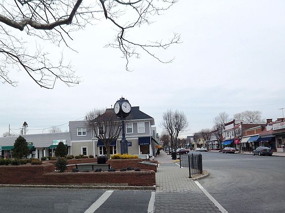 Centennial Clock and Gardens