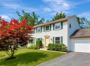 24304 Club View Dr, Gaithersburg, MD 20882