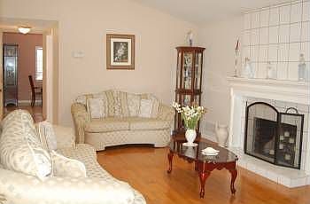 3rd image of 1136 Silverlake Dr