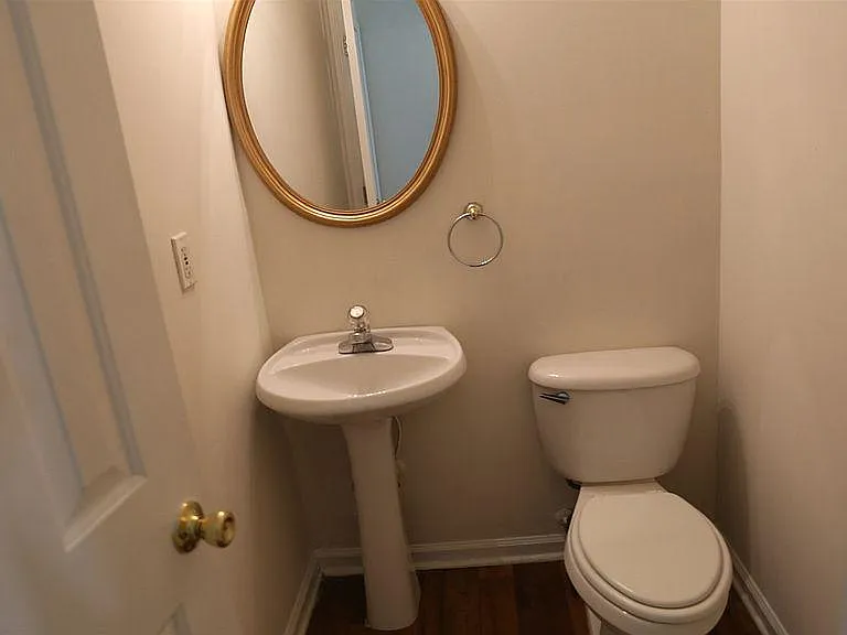 831 Sugar Oak Ln — Photo 14