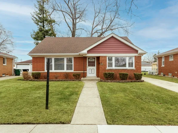 11053 Mandel Ave, Westchester, IL 60154